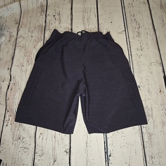 Adidas Mens Medium Elastic Waist Drawstring Athletic Shorts Steel Grey - Picture 10 of 13